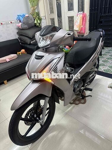 Honda Future 125 Bạc