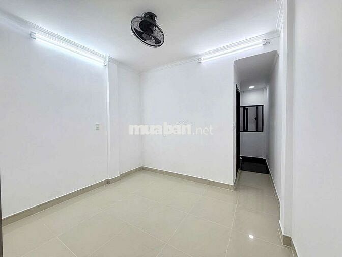 cho thuê nhà mặt tiền 3,7x18m 4pn 3wc 3 tầng giá 27trieu
