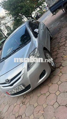 Toyota Vios Tự động Bạc