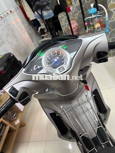Honda Future 125 Bạc
