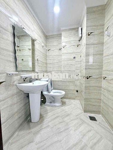 Nhà mặt tiền Huỳnh Khương An P5 4pn3wc 66,6m2