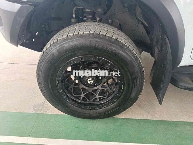 Ford Ranger XLS Trắng 58831 km