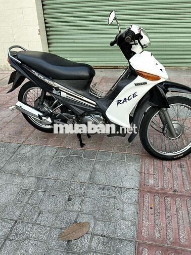 Yamaha Taurus Trắng đen