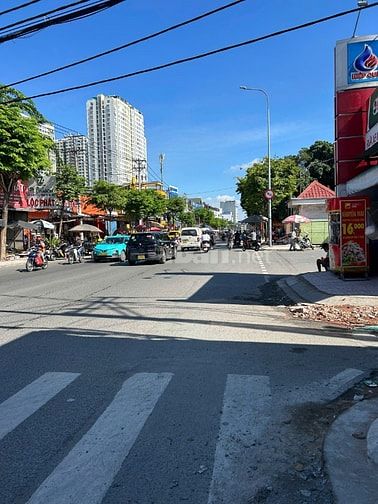 Tôi hạ 1ty bán lỗ nhà MT Pham Hùng 4lau,5.5x17m,KD sầm uất,17ty hơnc