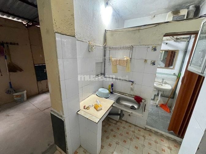 Chính chủ bán nhà tập thể Thành Công. Ba Đình. Hà Nội. Nguyên bản tầng