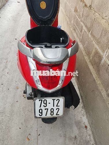 Xe máy Attila FI màu Đỏ