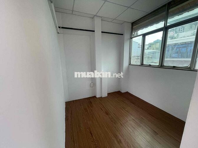 Căn Hộ 2 PN- Ban Công - Cửa Sổ