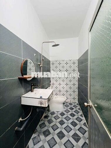 Nhà 1 lầu căn góc diện tích to gần ngã ba tân kim 