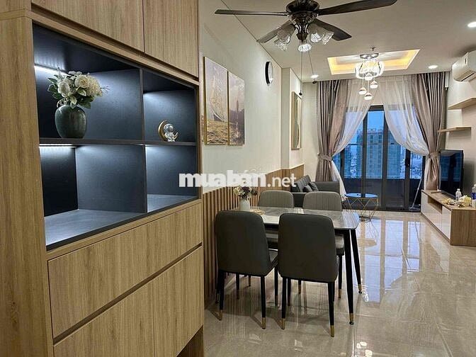 2 bedroom for rent- The Monarchy