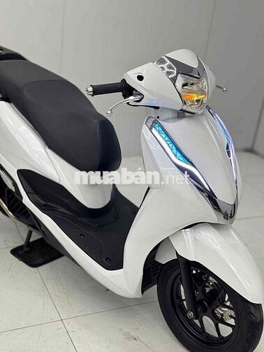 Honda Lead Trắng