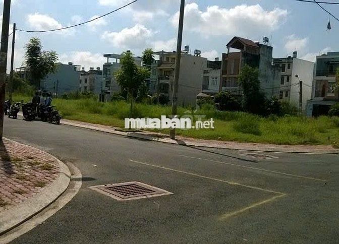 Cần bán lô đất ngay mặt tiền đường ĐT 741, gần KCN Vsip2, sổ riêng 