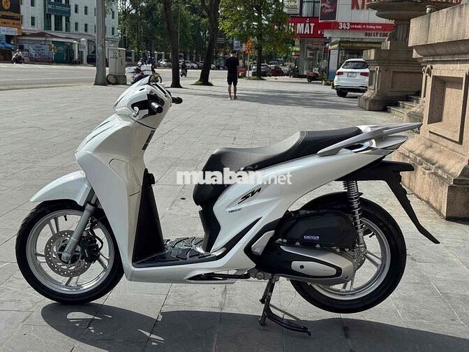 Honda SH 125i Trắng