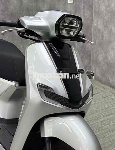 Honda STYLO 160 màu Bạc