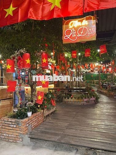 TIỆM ĂN LÀ ĐẠT Q7 TUYỂN CHẢO NON,PHỤ BẾP,  PHỤC VỤ