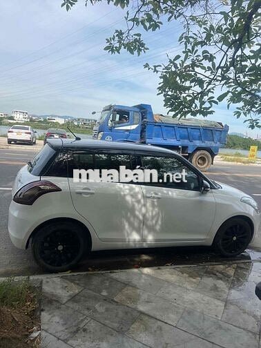 Suzuki Swift 2015 Trắng Số tự động