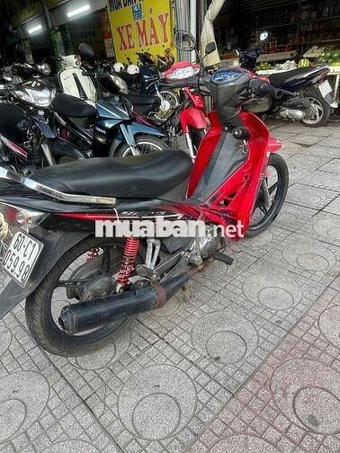 Yamaha Sirius 110 bánh mâm
