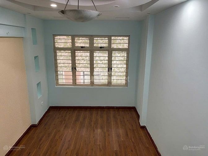 Chính chủ cho thuê nhà tại ngõ 27 phố Thái Thịnh, Hà Nội, 15 triệu