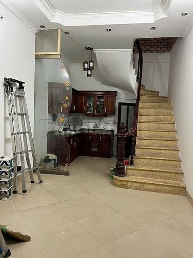 Cho thuê nhà DT 30m2 x 5 tầng ngõ Kiến Thiết, Khâm Thiên,  Đống Đa 