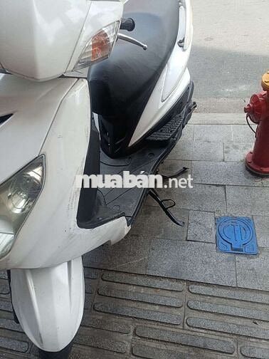 Yamaha XynucX màu Trắng