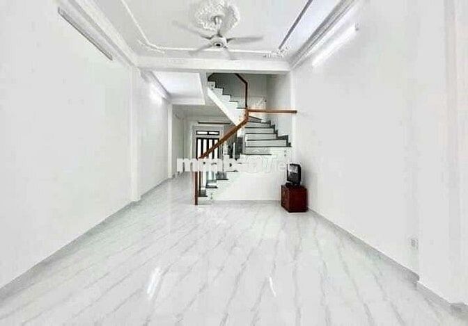 Cho Thuê Nhà 1 Trệt 2 Lầu 4x30m 4PN Mặt Tiền Đường Lâm Văn Bền