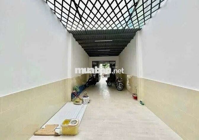Cho Thuê Nhà 1 Trệt 2 Lầu 4x30m 4PN Mặt Tiền Đường Lâm Văn Bền