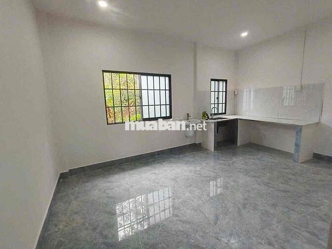 Nhà mặt tiền Phan Văn Đáng ,thuận tiện kinh doanh ,mua bán ,mở spa ,ph