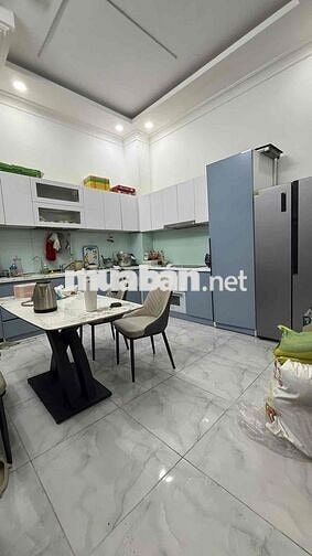 🔥 HIỆP THÀNH 13 – HẺM VIP XE HƠI TRÁNH – 4 TẦNG 5PN – FULL NỘI THẤT –