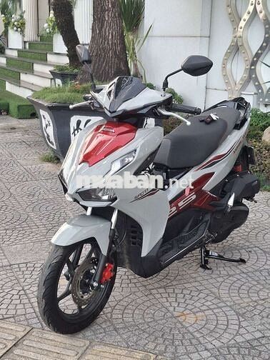 Honda Air Blade 2025 Xám đỏ