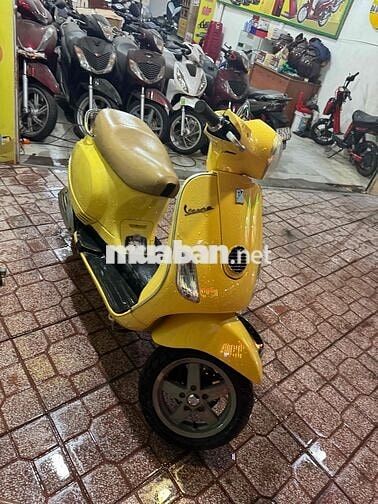 Piaggio Vespa màu Vàng Đã sử dụng