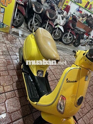 Piaggio Vespa màu Vàng Đã sử dụng