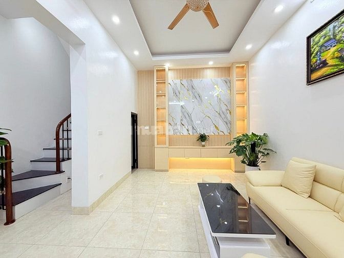 HƠN 6 TỶ - 📍NHÀ HAI BÀ TRƯNG - TRẦN KHÁT CHÂN - 33M2 - GẦN MẶT PHỐ - 