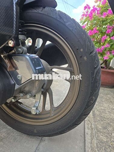 Vario 125cc date 2024.BS:95AA-35810,odo:1.900km.