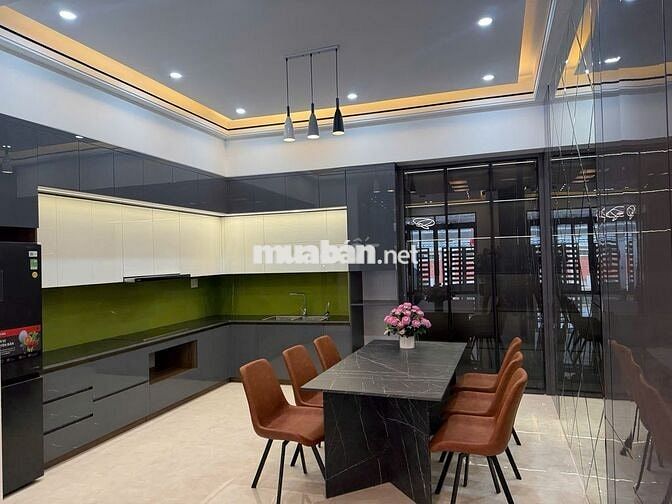 CẦN BÁN NHÀ CỰ KHỐI LONG BIÊN HÀ NỘI.