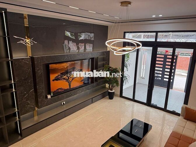 CẦN BÁN NHÀ CỰ KHỐI LONG BIÊN HÀ NỘI.