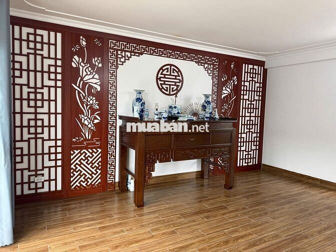 CẦN BÁN NHÀ CỰ KHỐI LONG BIÊN HÀ NỘI.