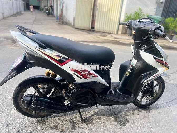 Yamaha Luvias Fi 2015 Trắng 57zz