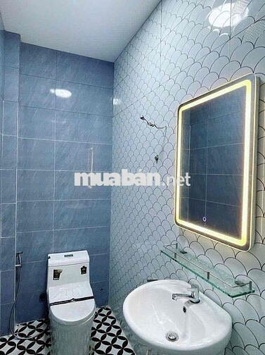 Ngay Cầu Chà Và -2 Lầu-3 Phòng Ngủ-Nở Hậu-Sổ Hồng Riêng