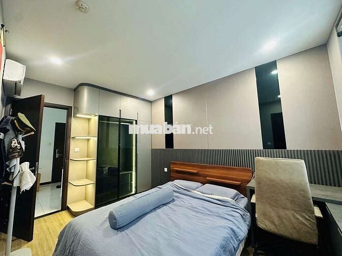 Bán 2PN 2WC 80m Full NT C Sky View 2.55 tỷ còn thương lượng, thuê 12TR