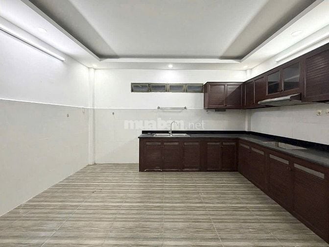 90m2! Ngay ngã tư Phú Nhuận! Bán nhà 2 tầng Nguyễn Kiệm, P9. Sân bay.
