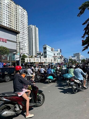 Nợ ngân hàng bán lỗ nhà 4lau MT Phạm Hùng,Q8,5.5x17m,KD ngay,17ty
