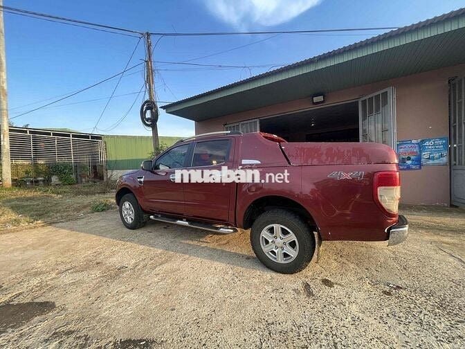 Ford Ranger XLT 2013 Đỏ Số sàn