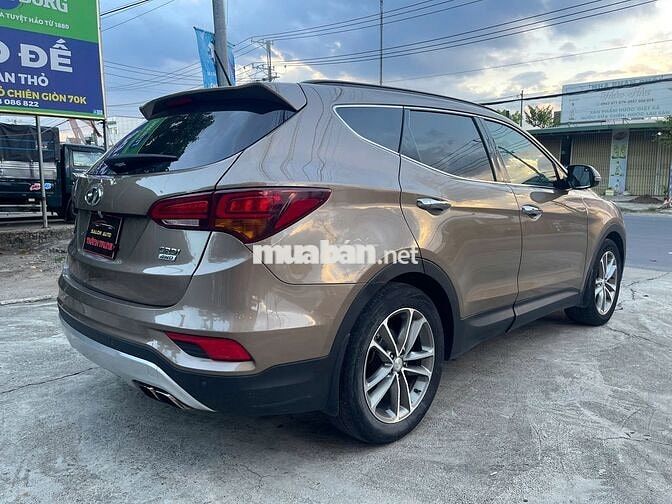 Hyundai Santafe 2018 phiên bản diesel 2.2D Premium