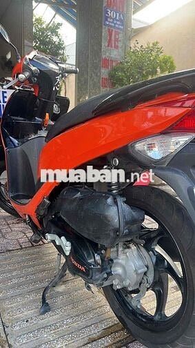 Honda Vision màu Cam