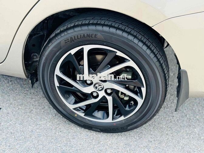 Toyota Vios 2022 1.5G AT Vàng cát