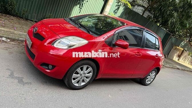 Toyota Yaris 2011 Tự động Đỏ