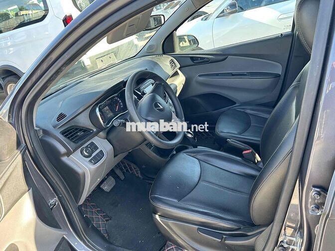 VinFast Fadil Base 2020 50000 km Xám