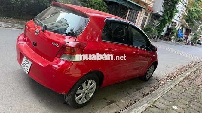 Toyota Yaris 2011 Tự động Đỏ