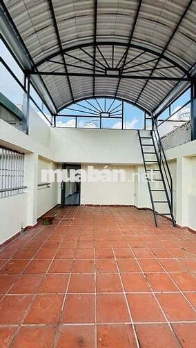 Bán nhà mặt tiền đường 20m KDC Lê Bôi P7 Q8