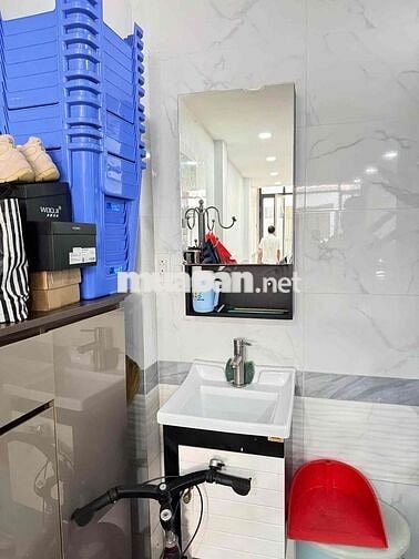 BÁN NHÀ SÁT MẶT TIỀN 5 TÀNG 5PN 4WC NHÀ MỚI NGAY TT Q-10