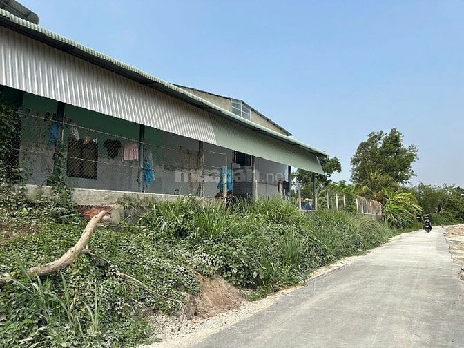 Bán gấp lô đất ở ngay khu công nghiệp Thành Thành Công, DT 100m2 giá 8